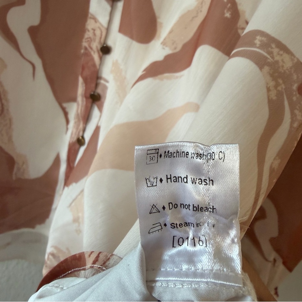Zesica woman’s Cream & Brown Marble-Print Button Down Blouse size XL office - Picture 9 of 10